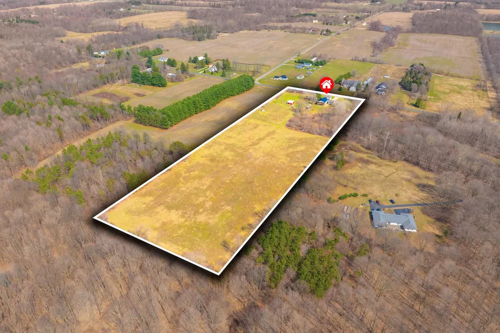 51534 County Road 673 Lawrence Township MI 49064