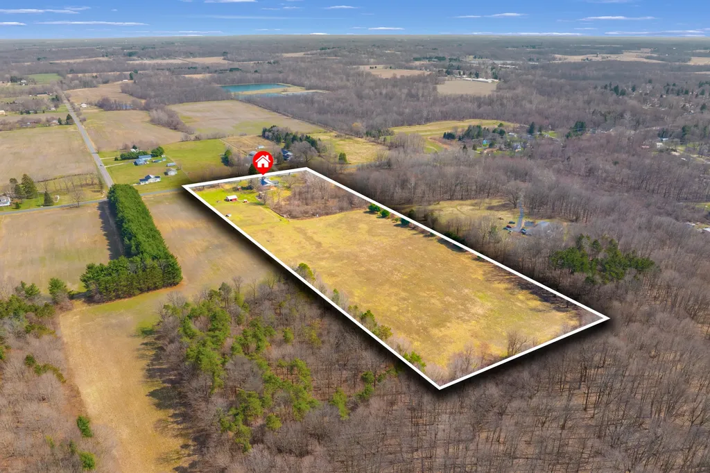 51534 County Road 673 Lawrence Township MI 49064