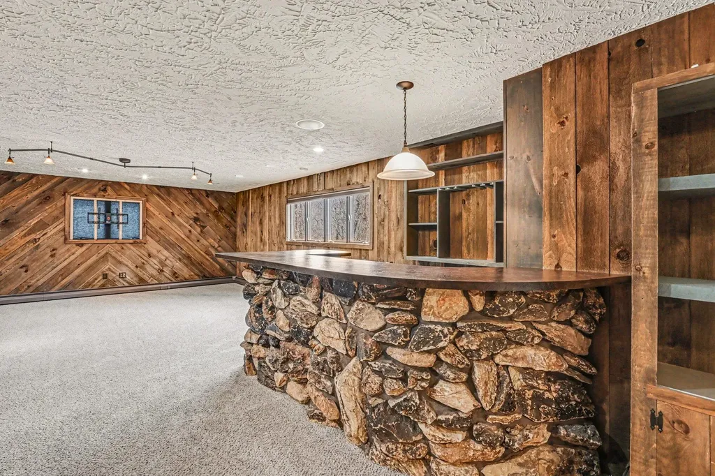 9480 M Avenue Oshtemo Charter Township MI 49009