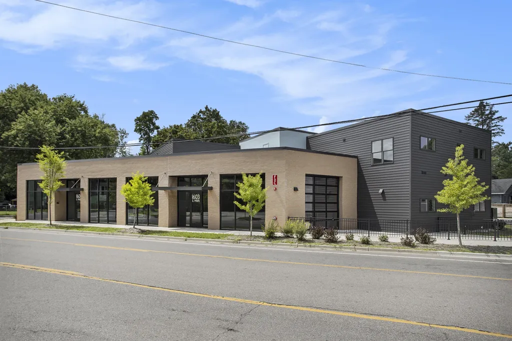 612 Southworth Terrace Kalamazoo City MI 49048