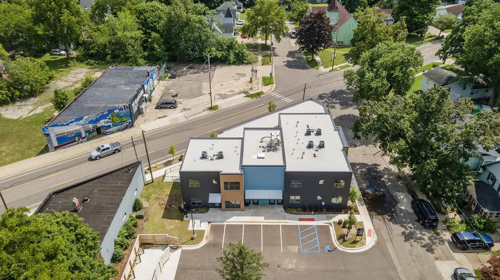 612 Southworth Terrace Kalamazoo City MI 49048