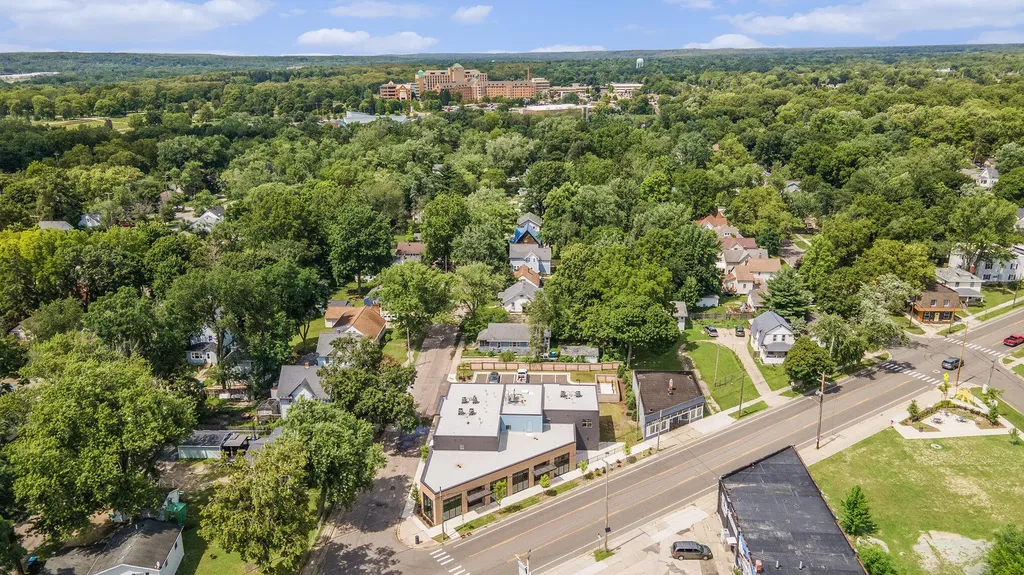 612 Southworth Terrace Kalamazoo City MI 49048