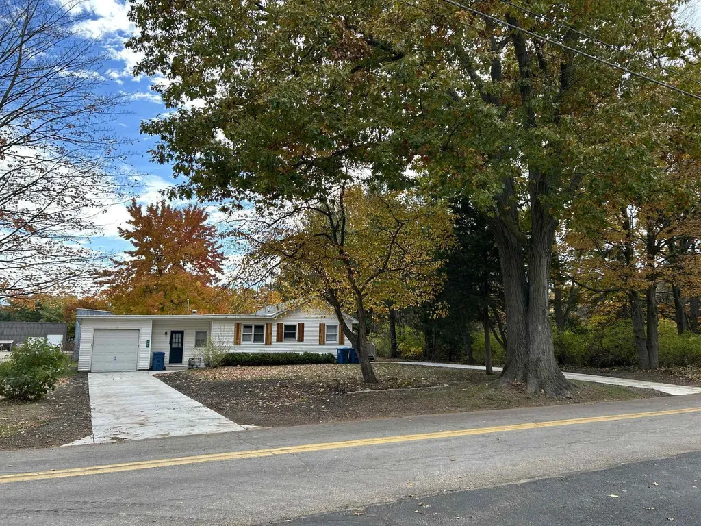707 N Maple Street Saugatuck Township MI 49453