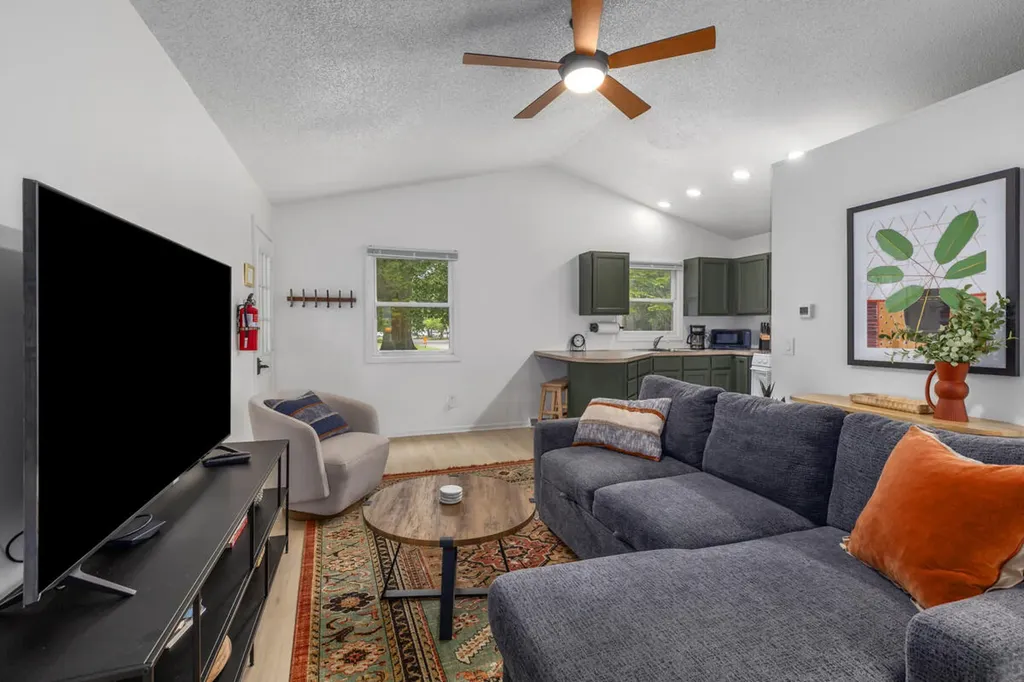 707 N Maple Street Saugatuck Township MI 49453