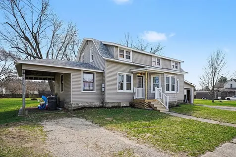 229 WEST Union Street Lawton Village MI 49065
