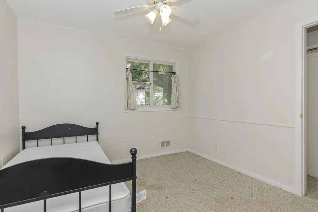 124 Peterson Drive Cheshire Township MI 49055