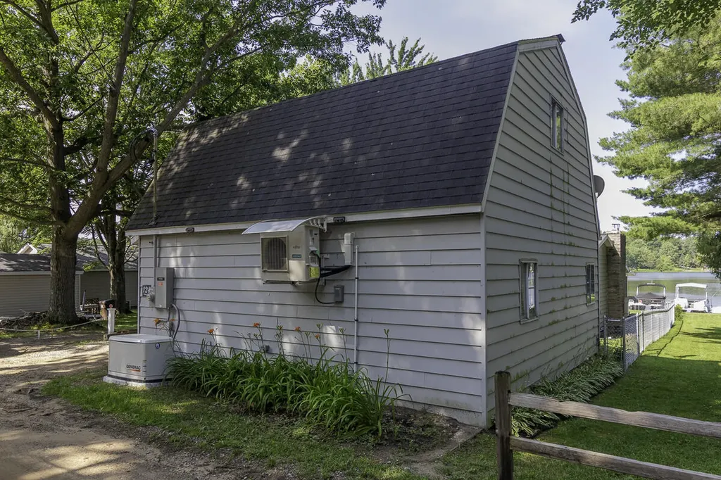 124 Peterson Drive Cheshire Township MI 49055