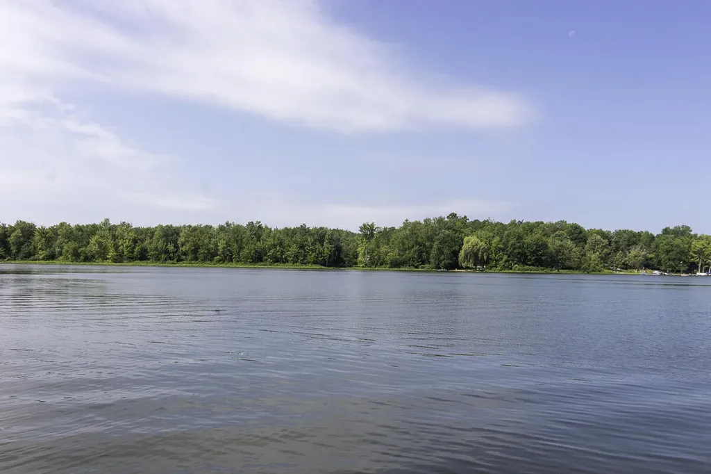 124 Peterson Drive Cheshire Township MI 49055