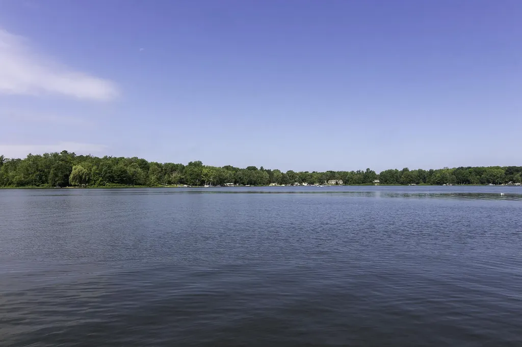 124 Peterson Drive Cheshire Township MI 49055
