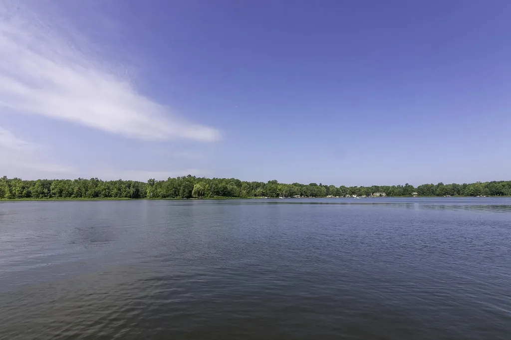 124 Peterson Drive Cheshire Township MI 49055