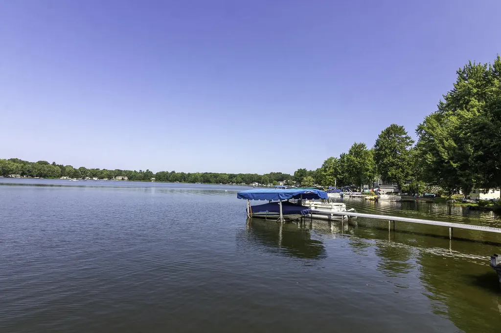 124 Peterson Drive Cheshire Township MI 49055
