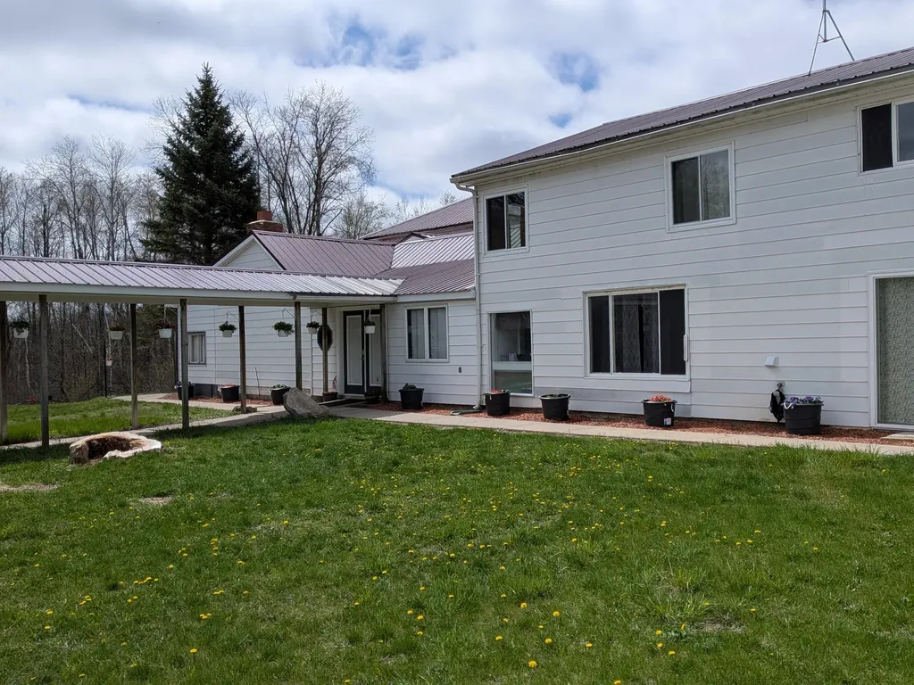 7202 21 Mile Road Chippewa Township MI 49631