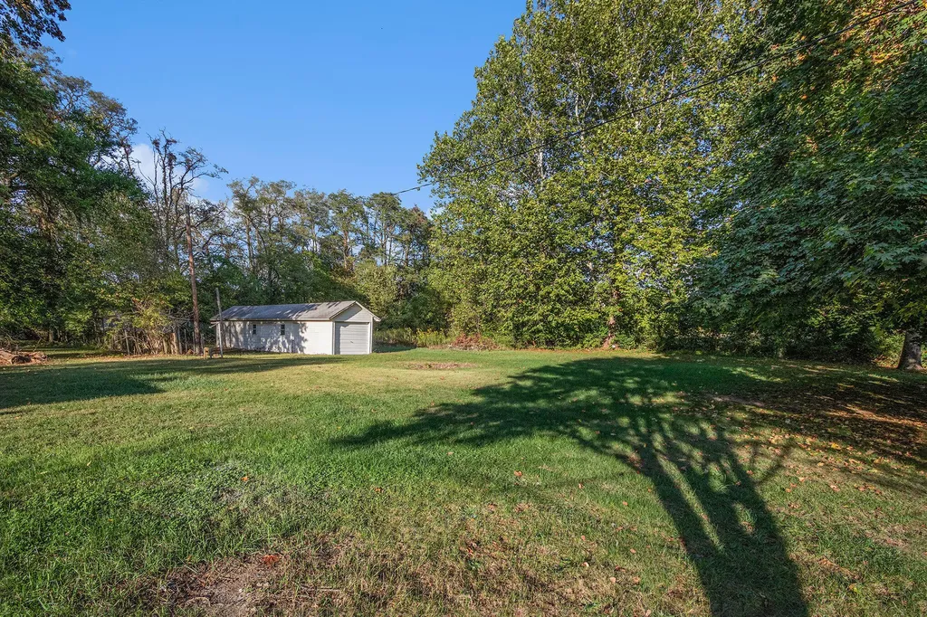 1403 Barron Lake Road Howard Township MI 49120