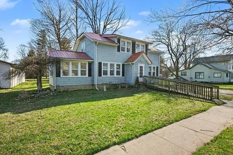 413 W Saint Joseph Street Lawrence Village MI 49064