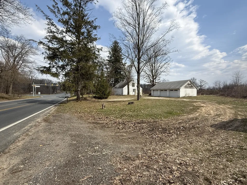 3883 S 6th Street Oshtemo Charter Township MI 49009