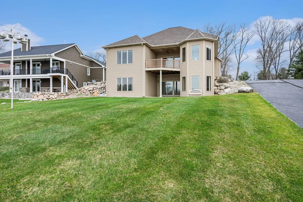 48855 Howard Drive Lawrence Township MI 49064