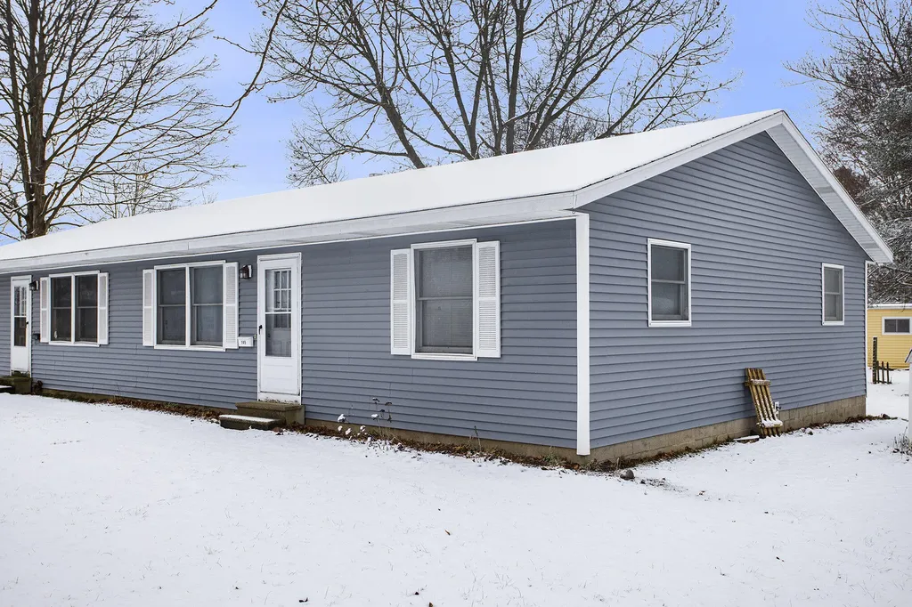143 Floral Avenue Plainwell City MI 49080