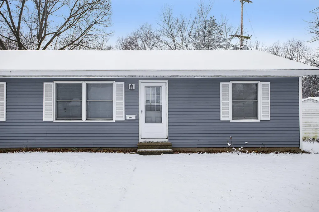 143 Floral Avenue Plainwell City MI 49080