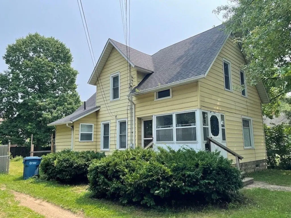 136 N Berkley Street Kalamazoo Charter Township MI 49006