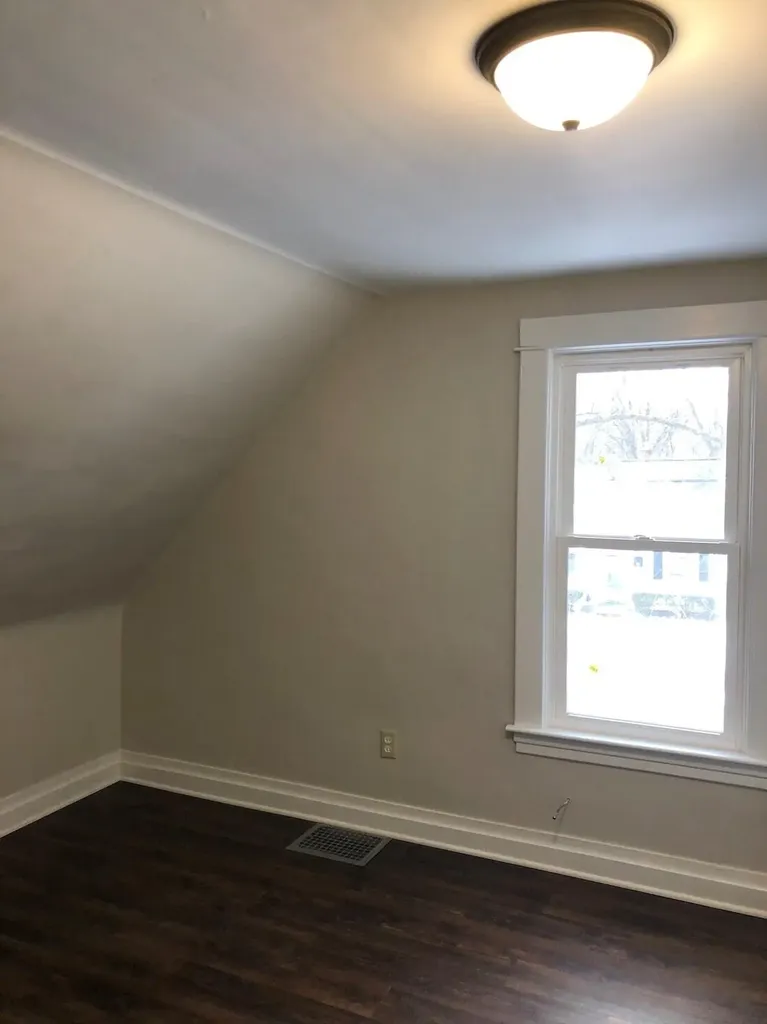 136 N Berkley Street Kalamazoo Charter Township MI 49006