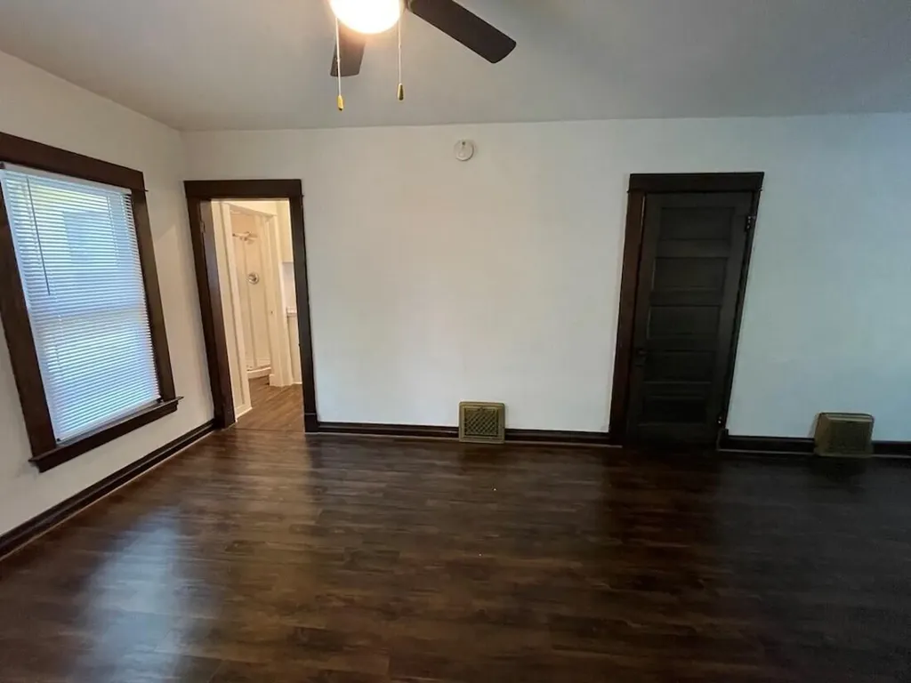 136 N Berkley Street Kalamazoo Charter Township MI 49006