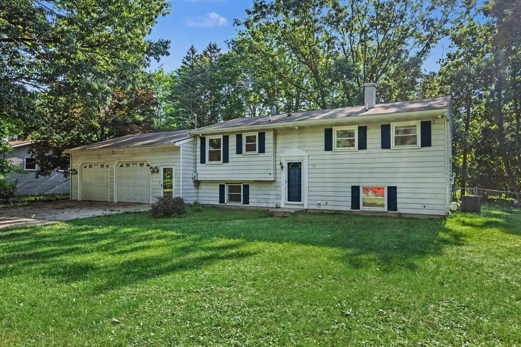 1705 S Shore Drive Portage City MI 49002