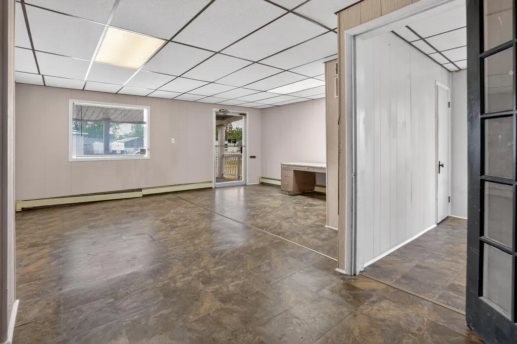 439 W Columbia Avenue Battle Creek City MI 49014
