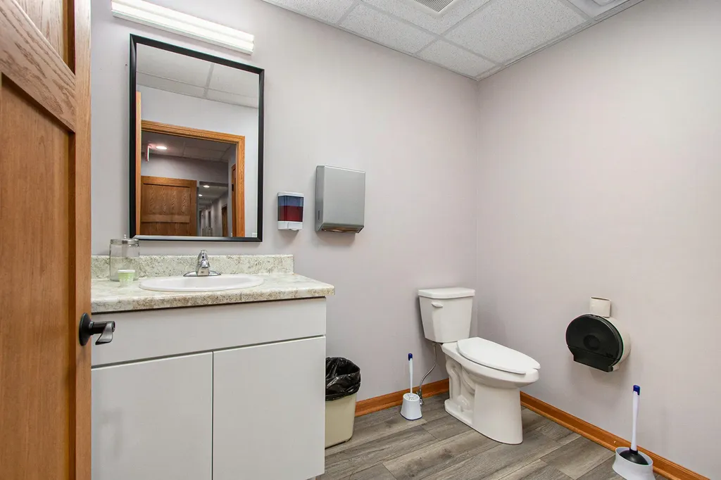 2 E Main Street Hartford City MI 49057
