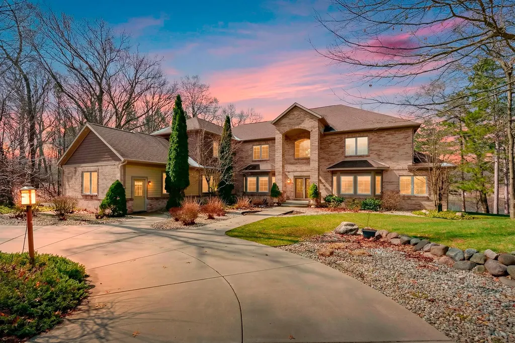 7342 Bentwood Trail Texas Charter Township MI 49009