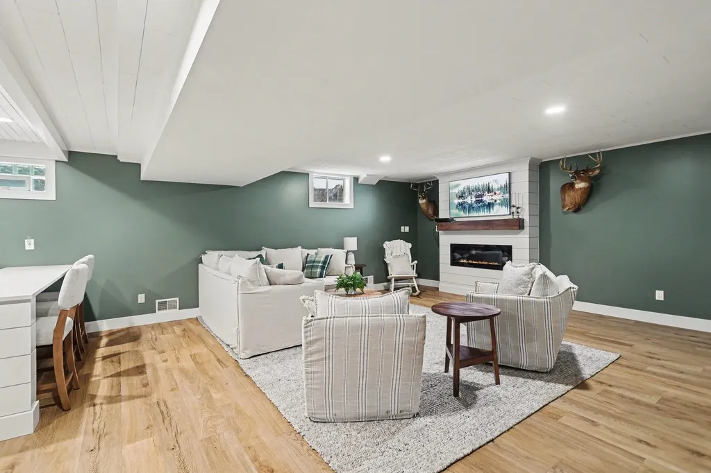 8856 N 42nd Street Ross Township MI 49012