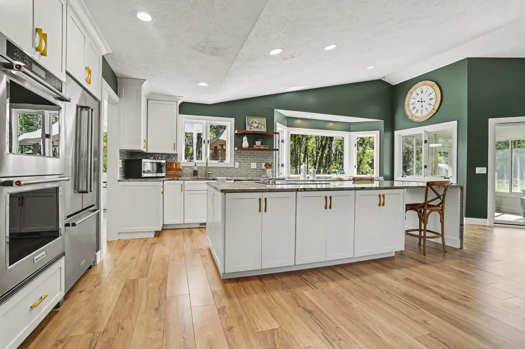 8856 N 42nd Street Ross Township MI 49012