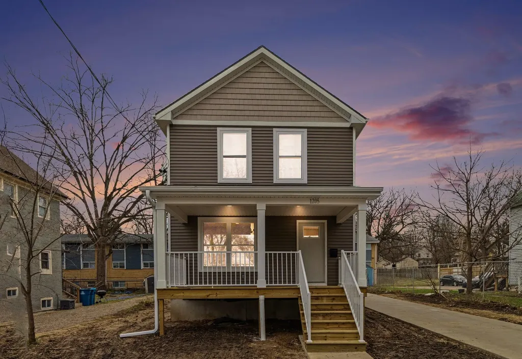 1205 Summit Avenue Kalamazoo City MI 49006