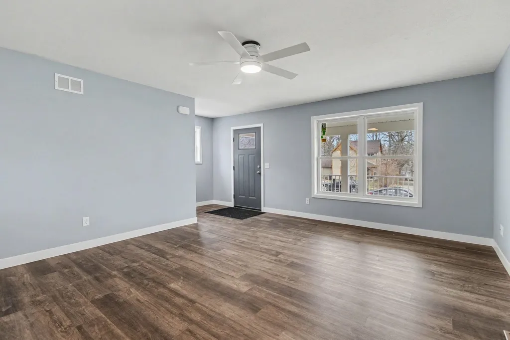 1205 Summit Avenue Kalamazoo City MI 49006