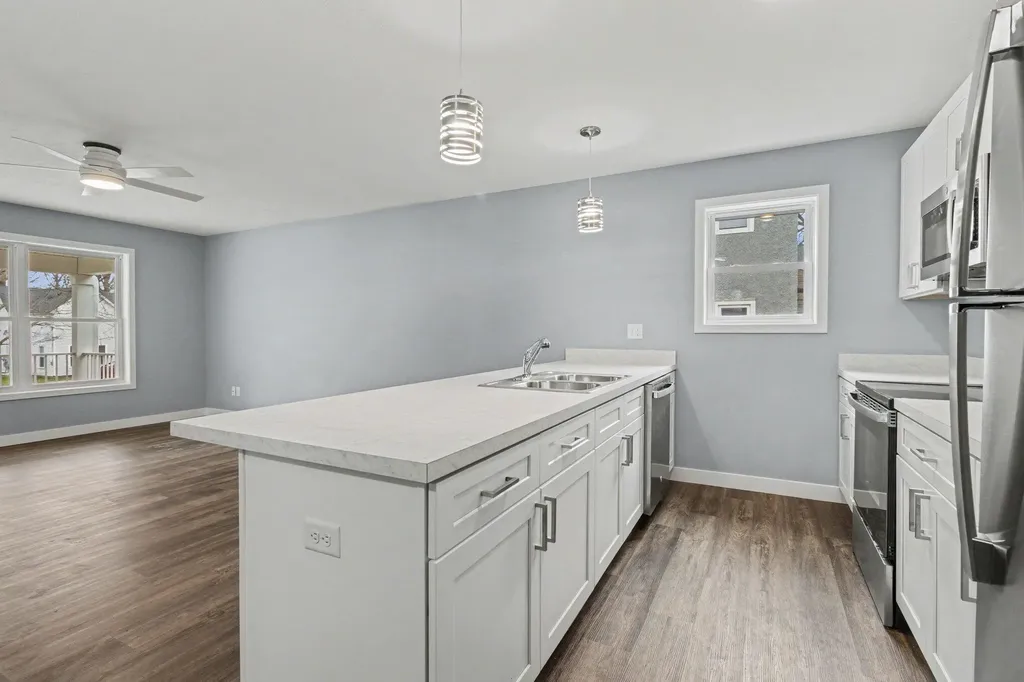 1205 Summit Avenue Kalamazoo City MI 49006