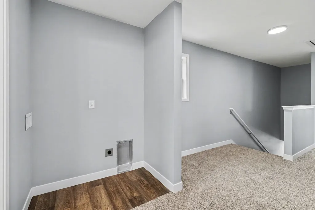1205 Summit Avenue Kalamazoo City MI 49006