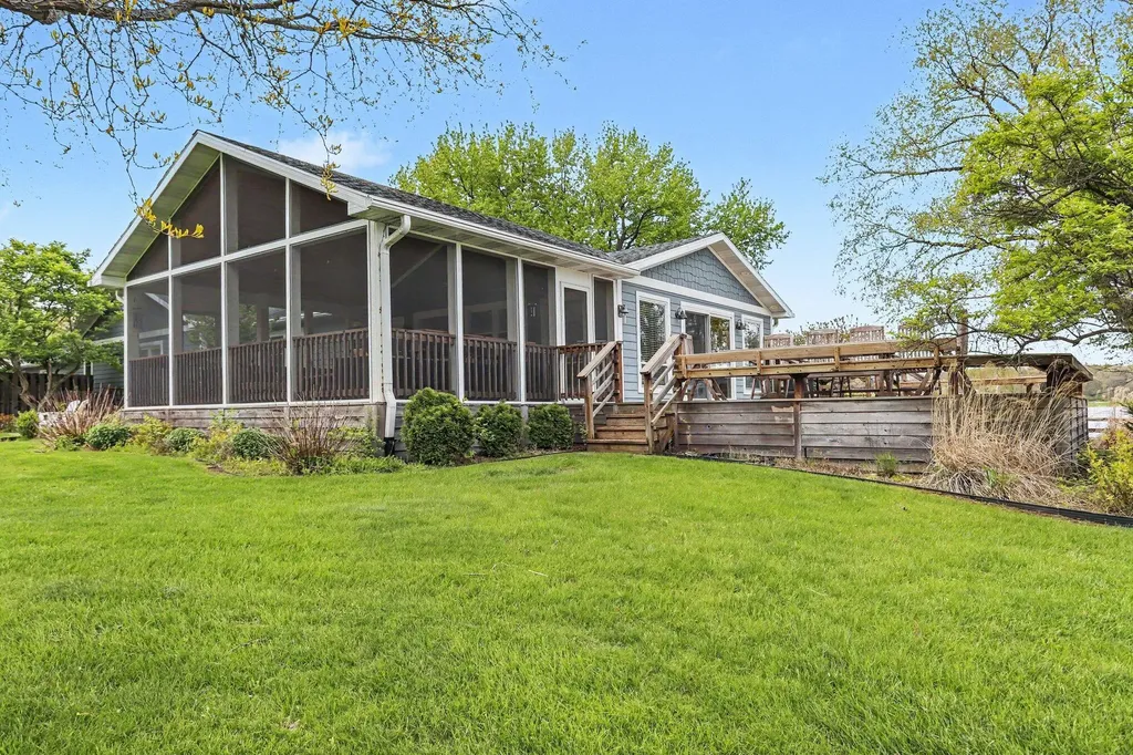 12417 Sunset Drive Fabius Township MI 49093