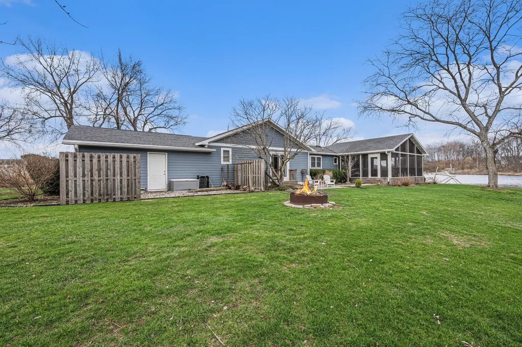 12417 Sunset Drive Fabius Township MI 49093