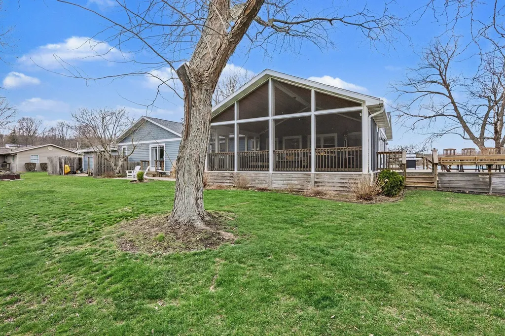 12417 Sunset Drive Fabius Township MI 49093