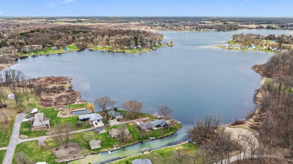 12417 Sunset Drive Fabius Township MI 49093