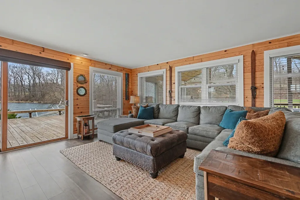 12417 Sunset Drive Fabius Township MI 49093