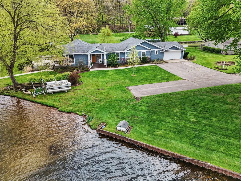 12417 Sunset Drive Fabius Township MI 49093