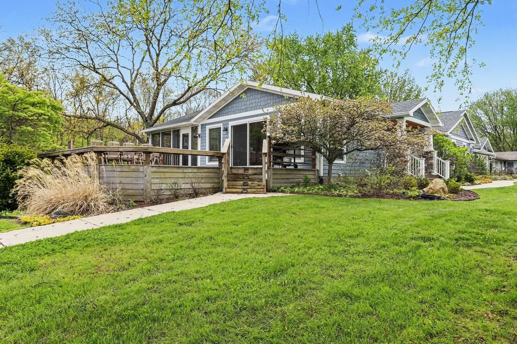 12417 Sunset Drive Fabius Township MI 49093