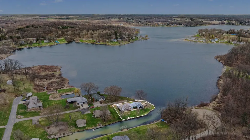 12417 Sunset Drive Fabius Township MI 49093