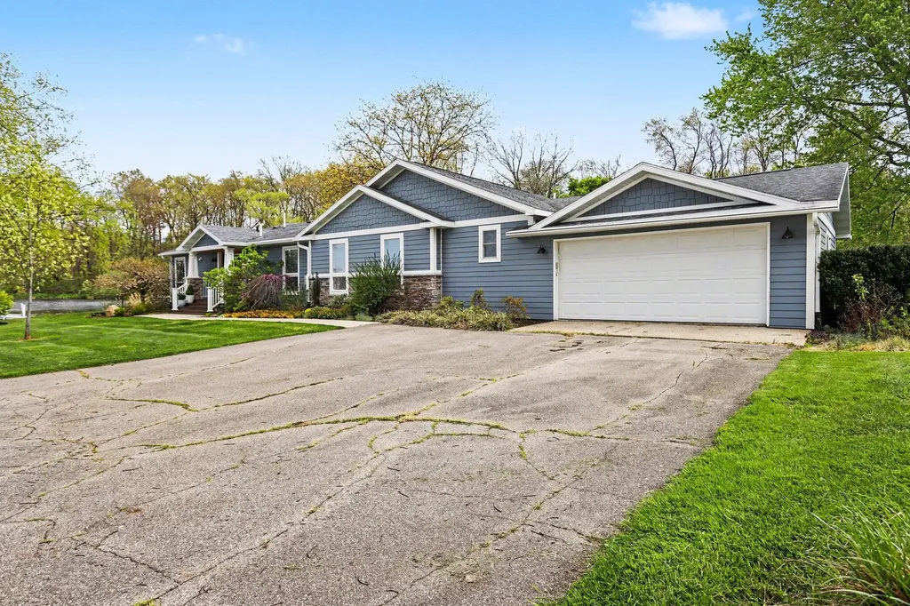 12417 Sunset Drive Fabius Township MI 49093