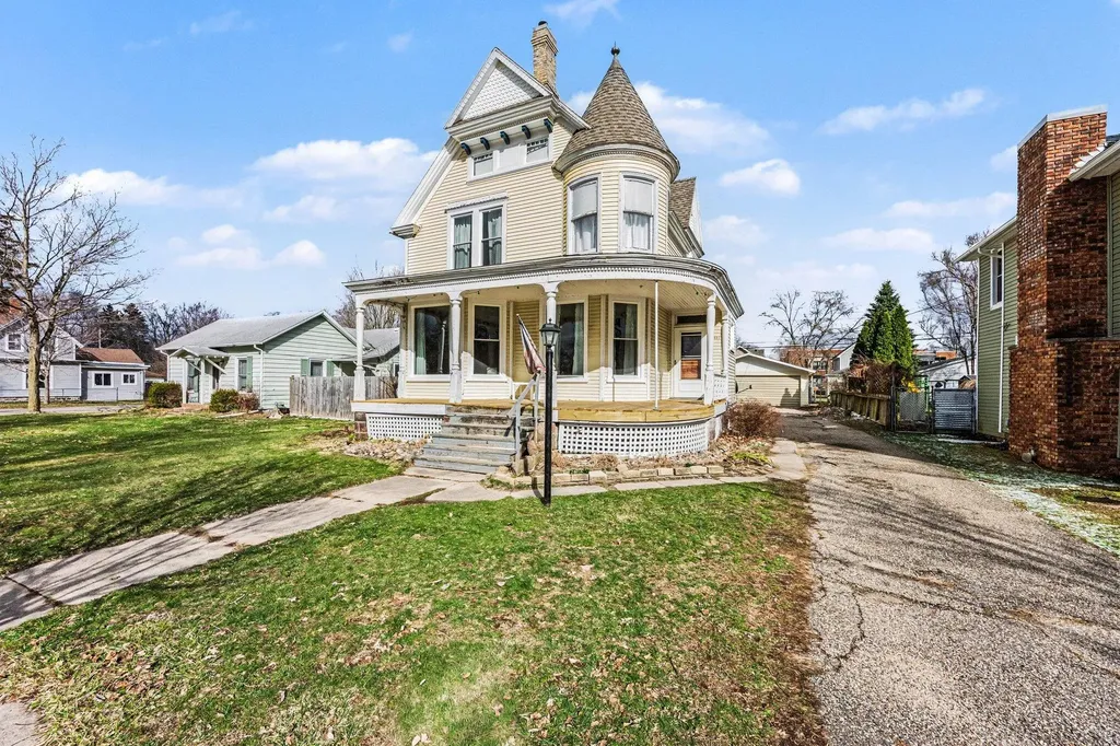 330 N State Street Nashville Village MI 49073