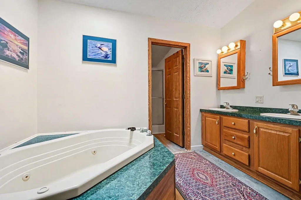 5552 Goldenrod Street Kalamazoo Charter Township MI 49009