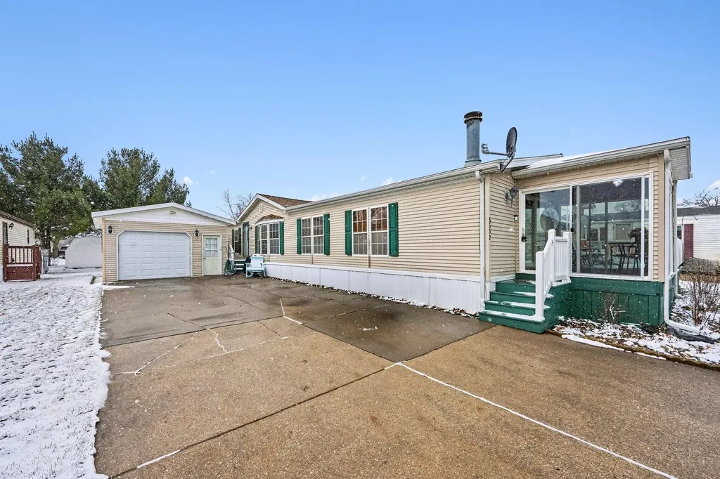 5552 Goldenrod Street Kalamazoo Charter Township MI 49009
