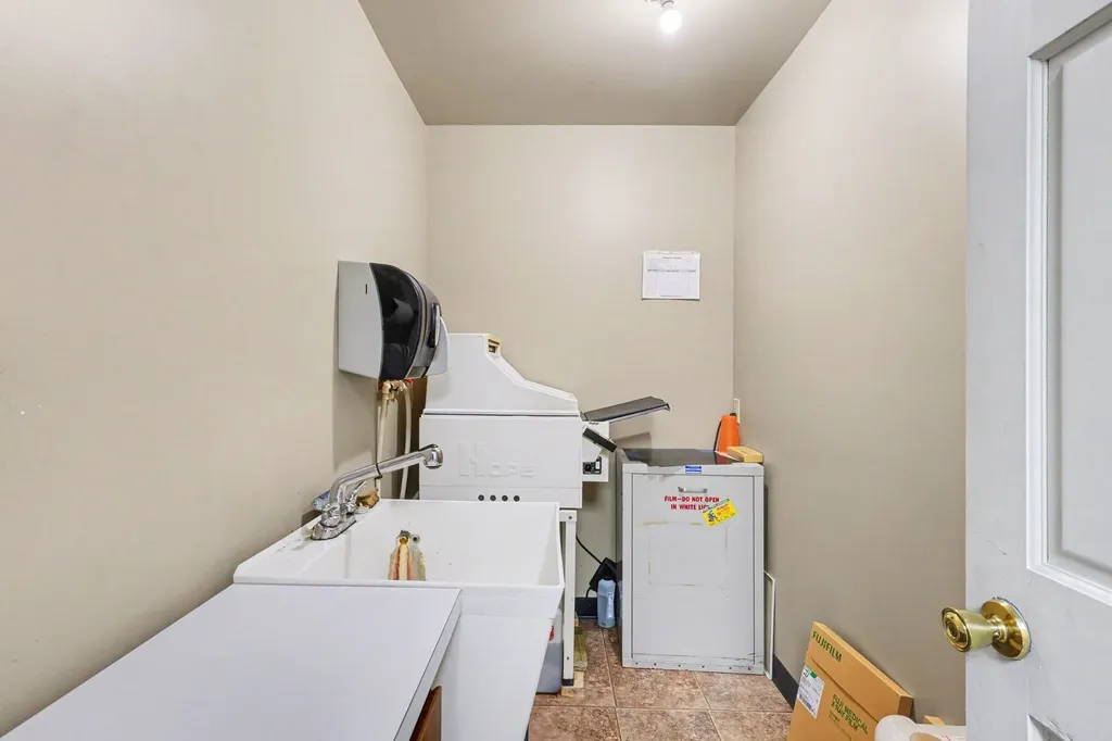 32 W Van Buren Street W Battle Creek City MI 49017