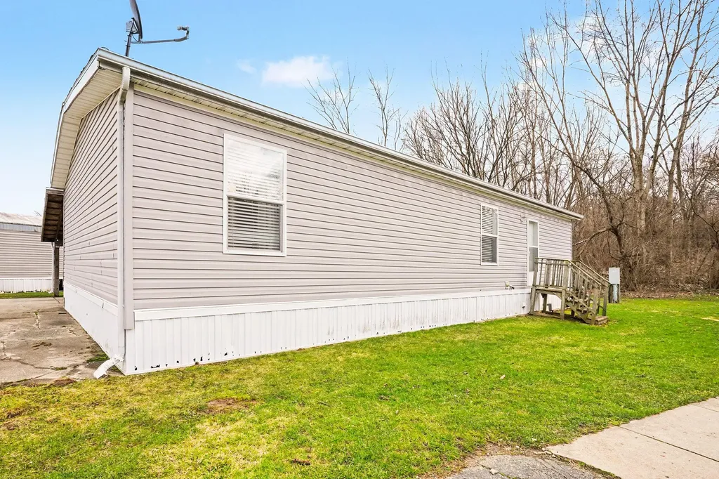 7604 Red Arrow Highway Watervliet Township MI 49098