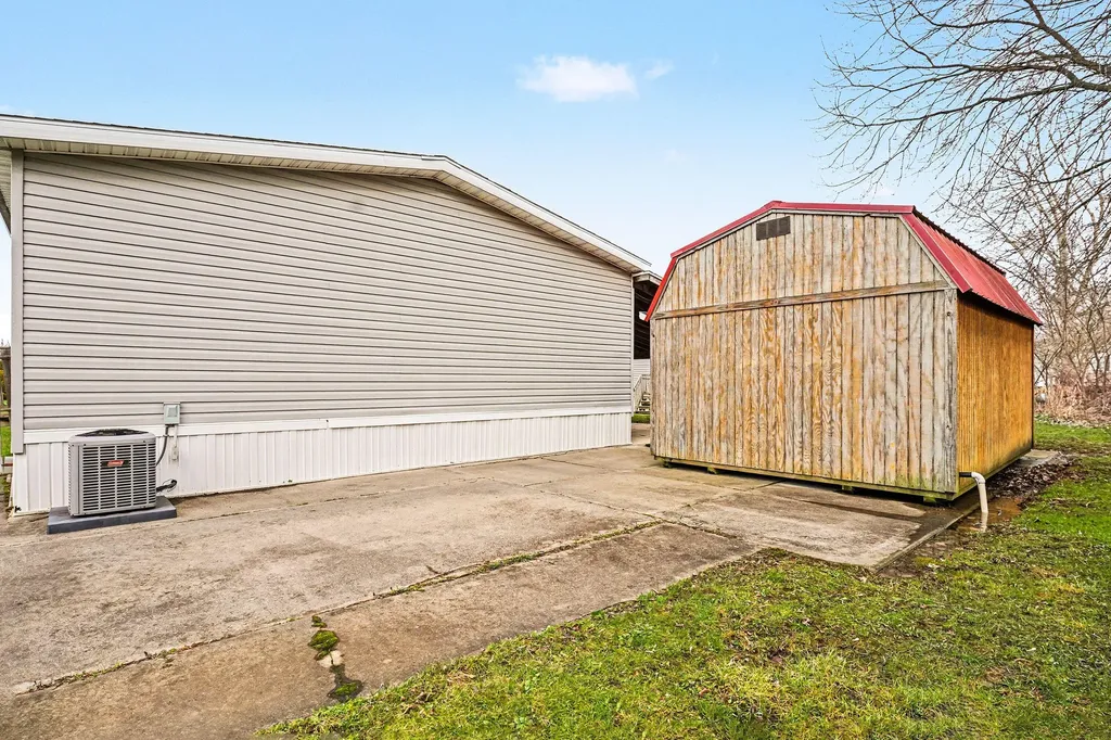 7604 Red Arrow Highway Watervliet Township MI 49098